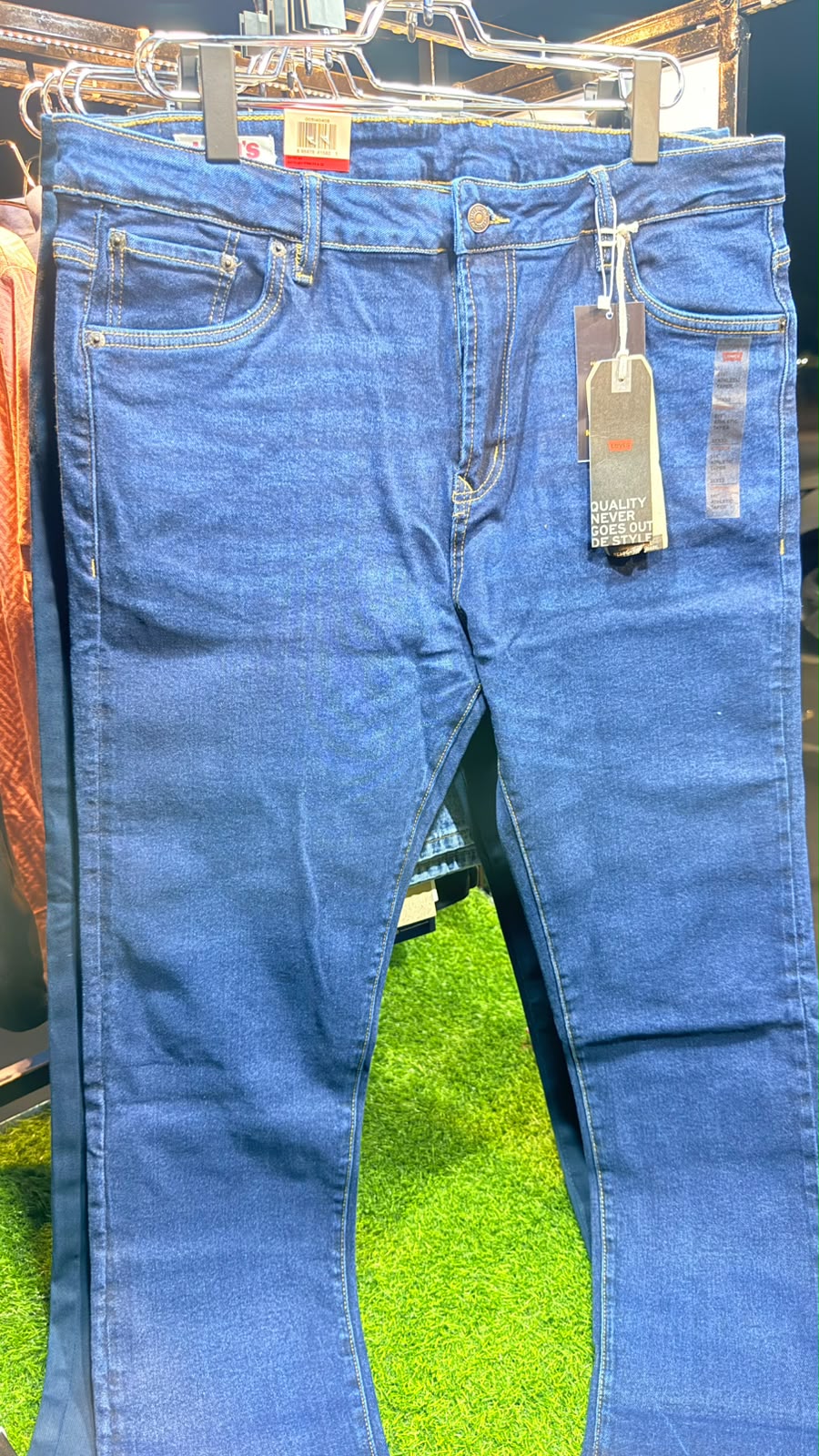 Levis Straight Jeans - Navy Blue